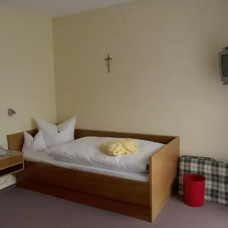 Freuschle Hotel 2*