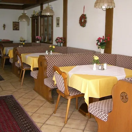 Hotel Freuschle 2*
